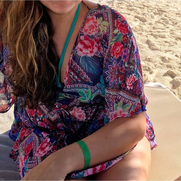 Beautiful Floral Cover Up Size Medium - Picture 1 of 5